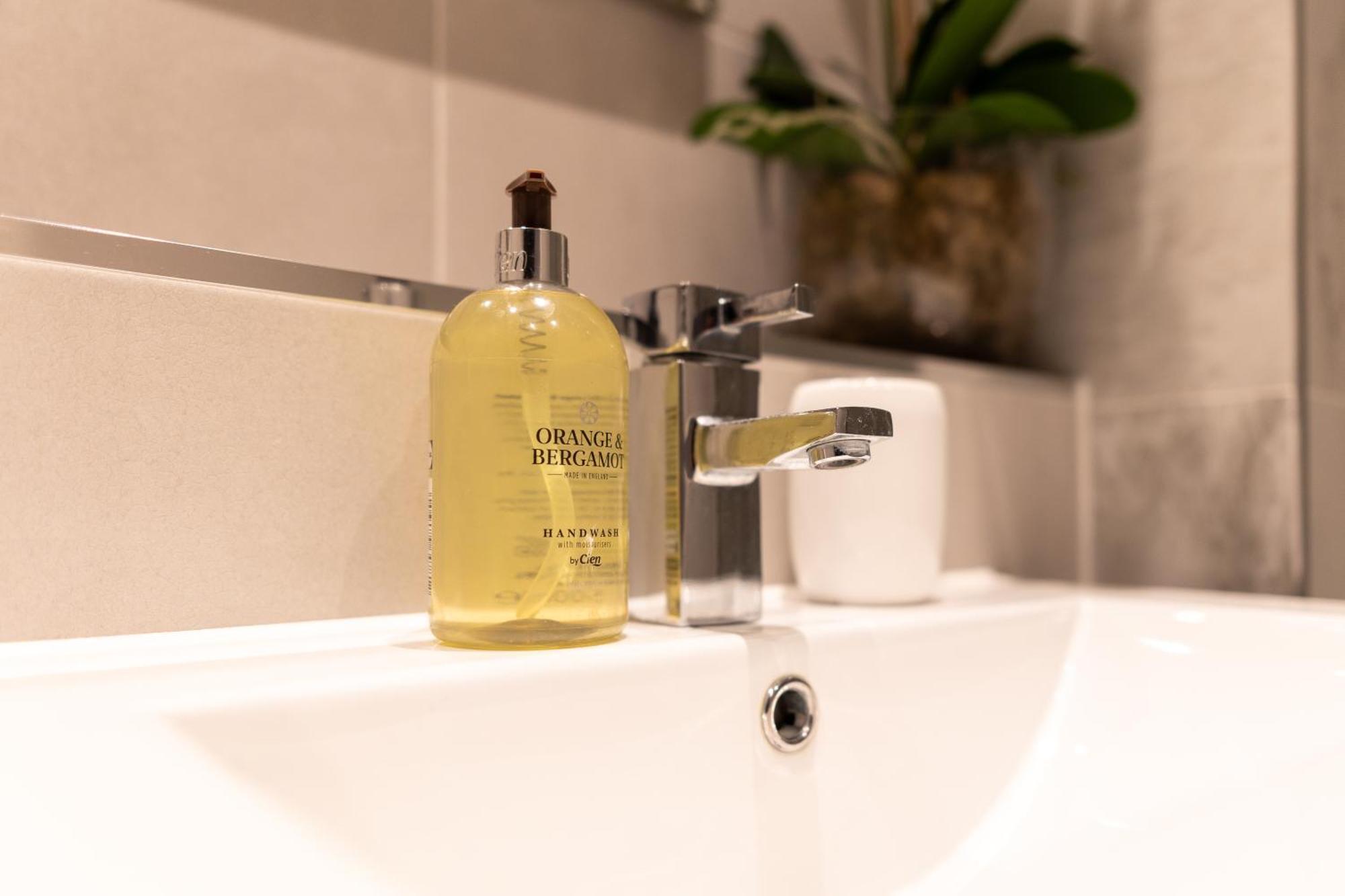 Exclusive Cardiff City Centre Apartment Εξωτερικό φωτογραφία